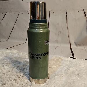 Stanley‎ Classic Legendary Bottle 1.1 Qt Green Johnston Supply Thermos
